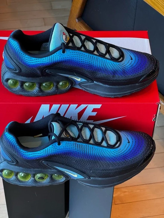 Nike Air Max DN SE. - Picture 2 of 6